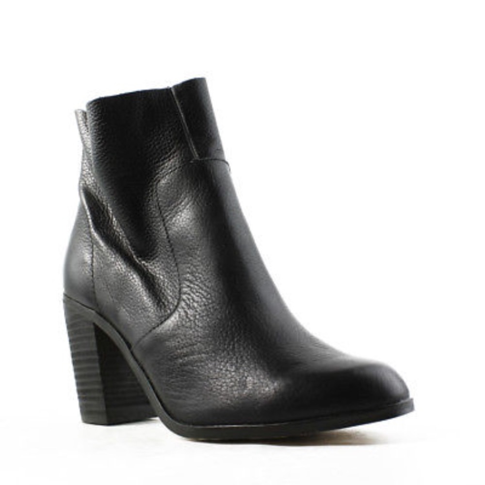 Dr. Scholl’s Black Booties